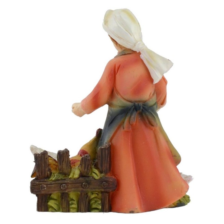 Contadina con galline in resina 8 cm