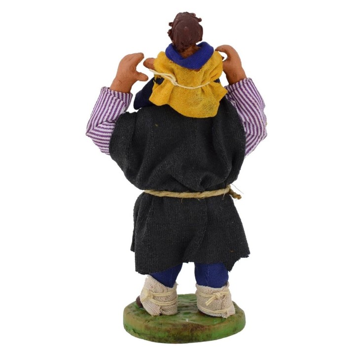Man with child on shoulders 10 cm