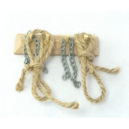 Hanger with ropes and chains - M69
