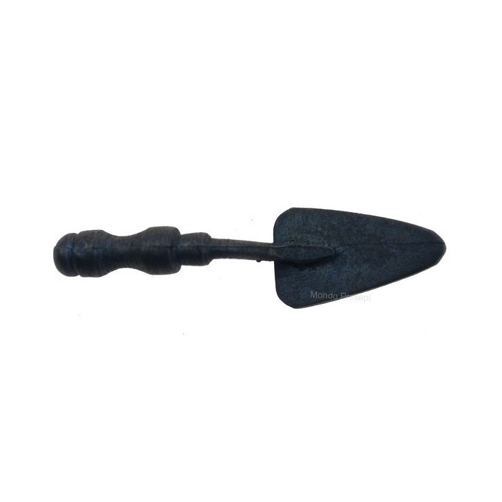 Cuchara de metal disponible en varias medidas: