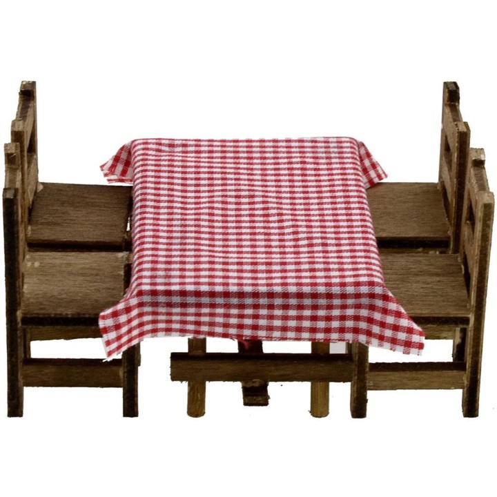 Tavolo in legno cm 8x6x4,2 h. 