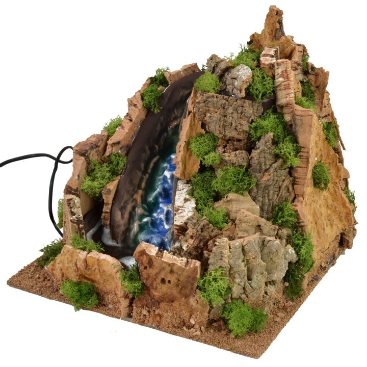Cascada funcional entre las rocas cm 29x29x27h.