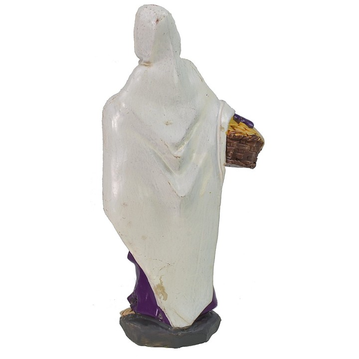Resin woman with basket 20 cm