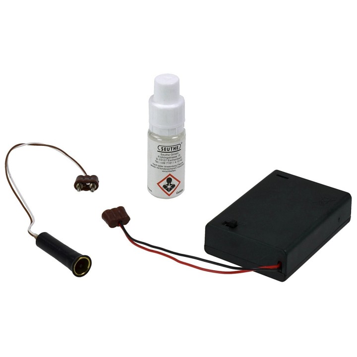 3-4 Volt chimney smoke generator with battery holder