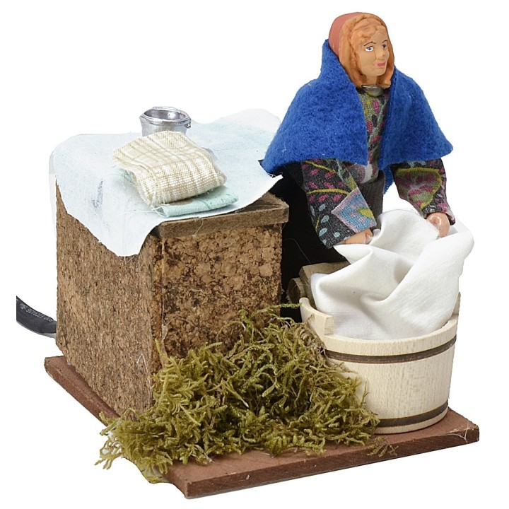 Laundress 12 cm in motion cm 9x11x12 h