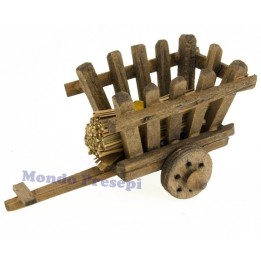Carro de madera con haz de leña