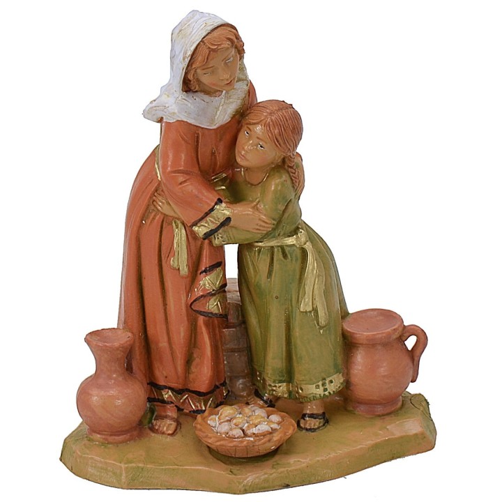 Mother and daughter embraced series 12 cm Fontanini