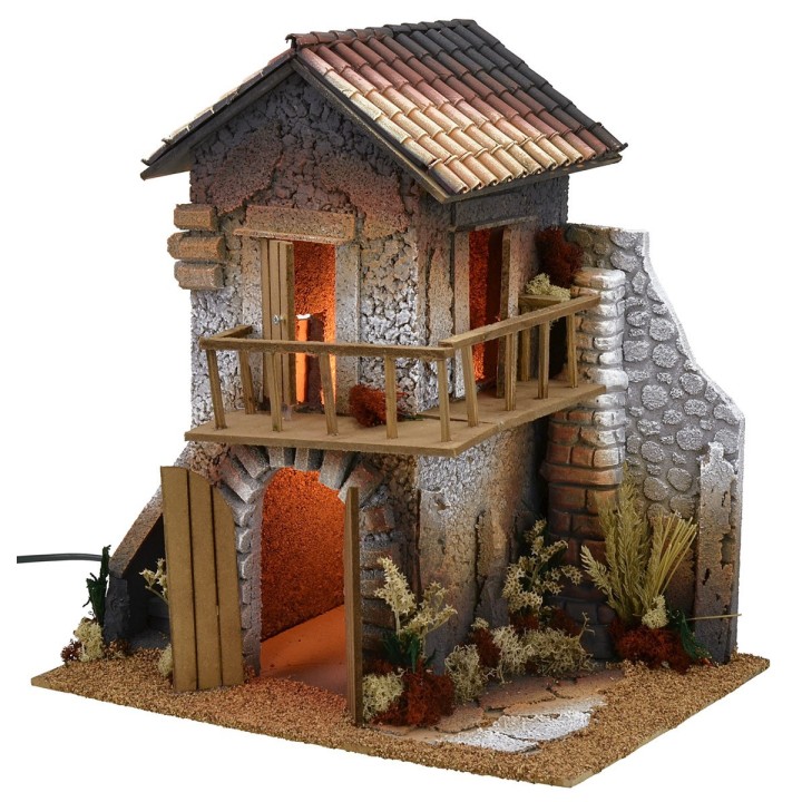 Casa iluminada para Belén de dos pisos con amplio balcón de