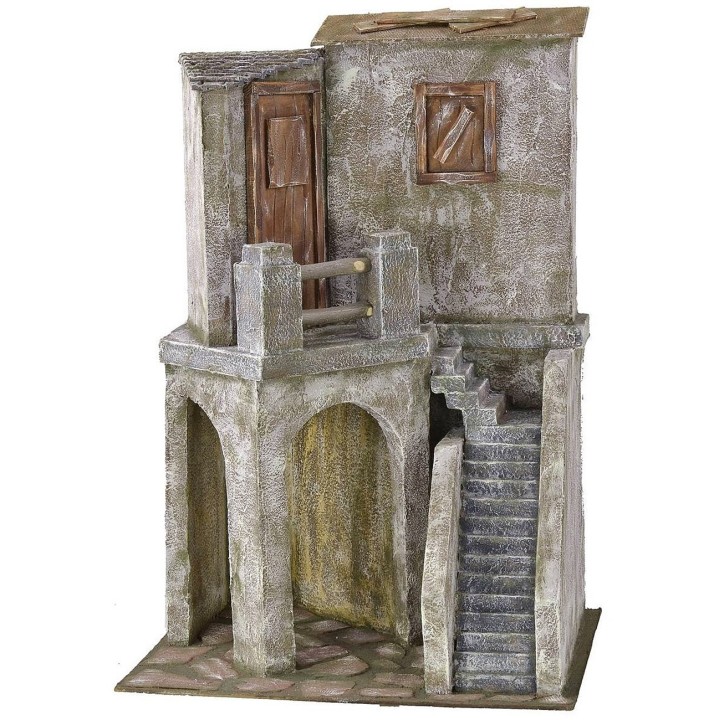 Casa con scalinata e bottega cm 39x29x56,5 h per statue da 20 cm