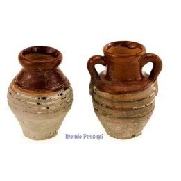 Set of 2 aged amphorae 4 cm h