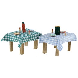 Table set in assorted colors 5.5x4.1x3.5 cm h