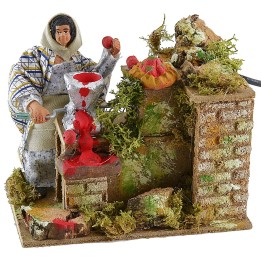 Ortolana che spreme i pomodori in movimento 10 cm
