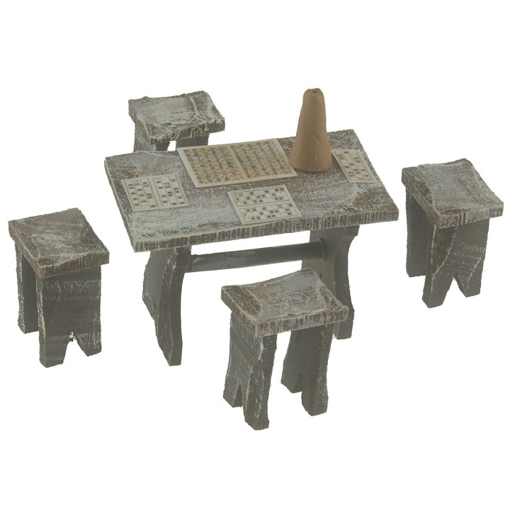 Table with bingo for 10 cm statues