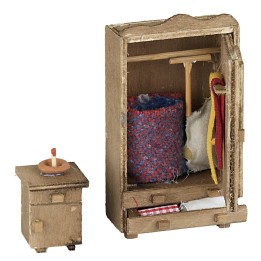 Juego de armario y mesita de noche en madera