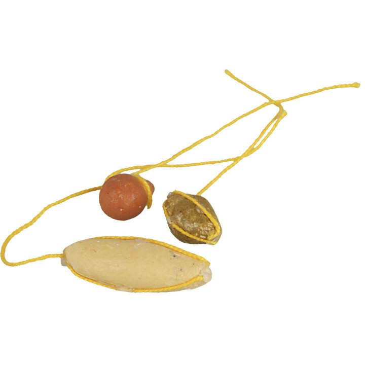 Package of 3 tied cheeses