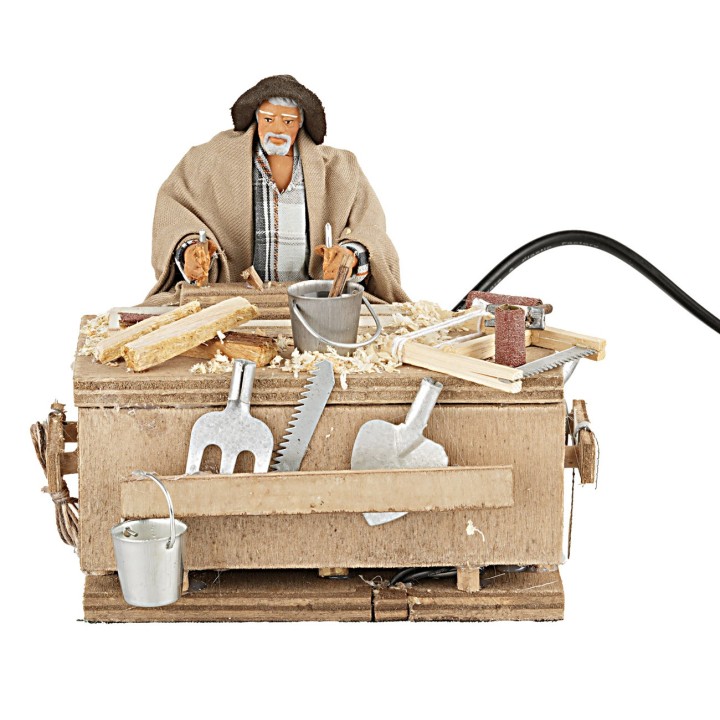 Carpenter planing in motion 12 cm