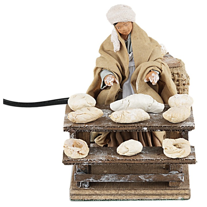Woman kneading from the 10 cm series in motion