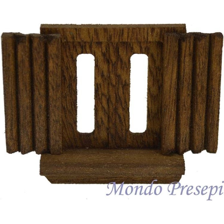 Ventana con hojas en las medidas: