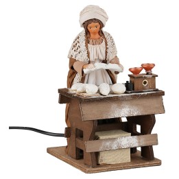 Woman kneading in motion 24 cm
