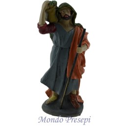 Hombre de 15 cm con saco al hombro
