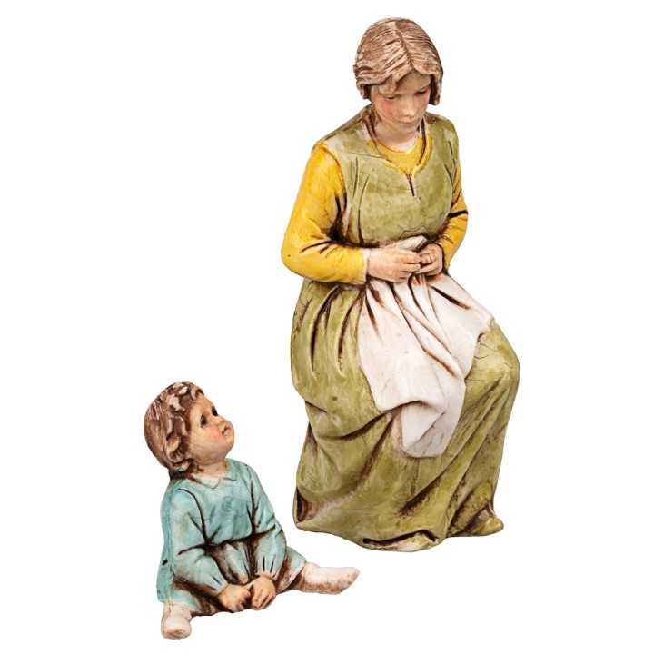Woman mending with child 10 cm series Landi Moranduzzo