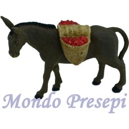Asino con sacchi di pomodori