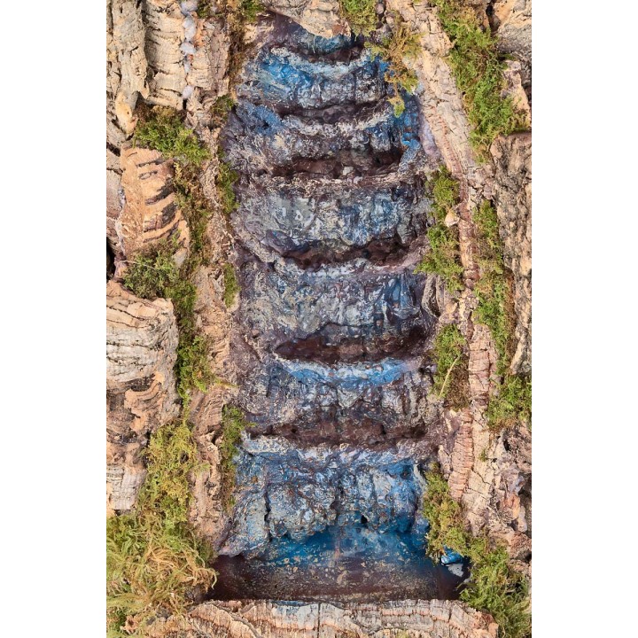 Cascada a saltos funcionando cm 37x39x55h