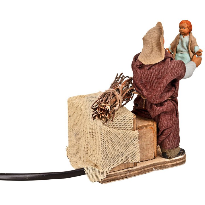 Man lifting child in motion 10 cm