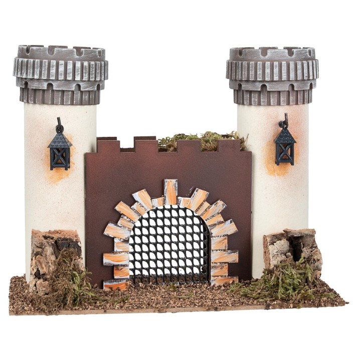 Castle with battlemented towers and gate cm 23.5x12x18.5 h