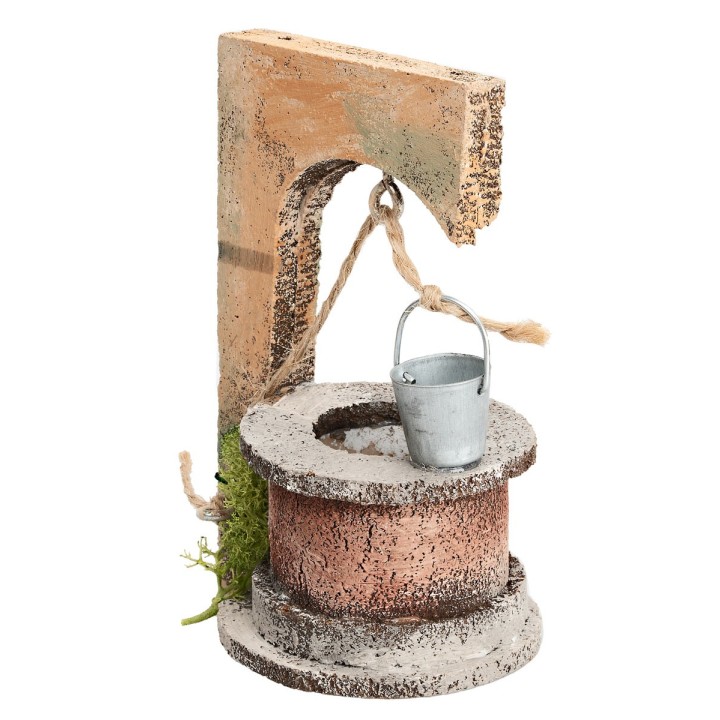 Well with bucket recommended for 10 cm statues