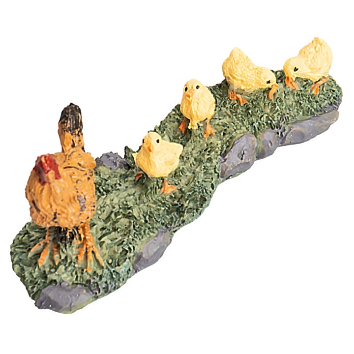 Gallina con pollitos en resina cm 9x2,8x4 h