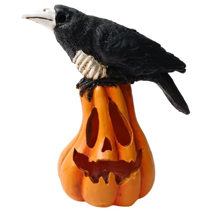 Carved pumpkin with crow and working light h 17.5 cm