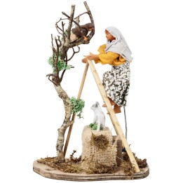 Woman with child on tree in motion series 12 cm