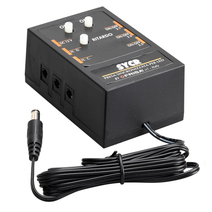 Toma multifunción ajustable con 6 salidas para led