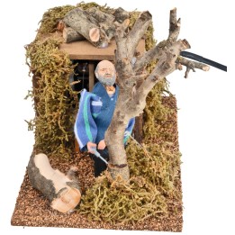 Lumberjack cutting tree 12 cm in motion