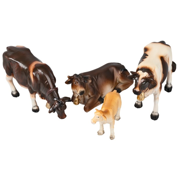 Conjunto de tres vacas y un ternero para estatuas de 9-10 cm