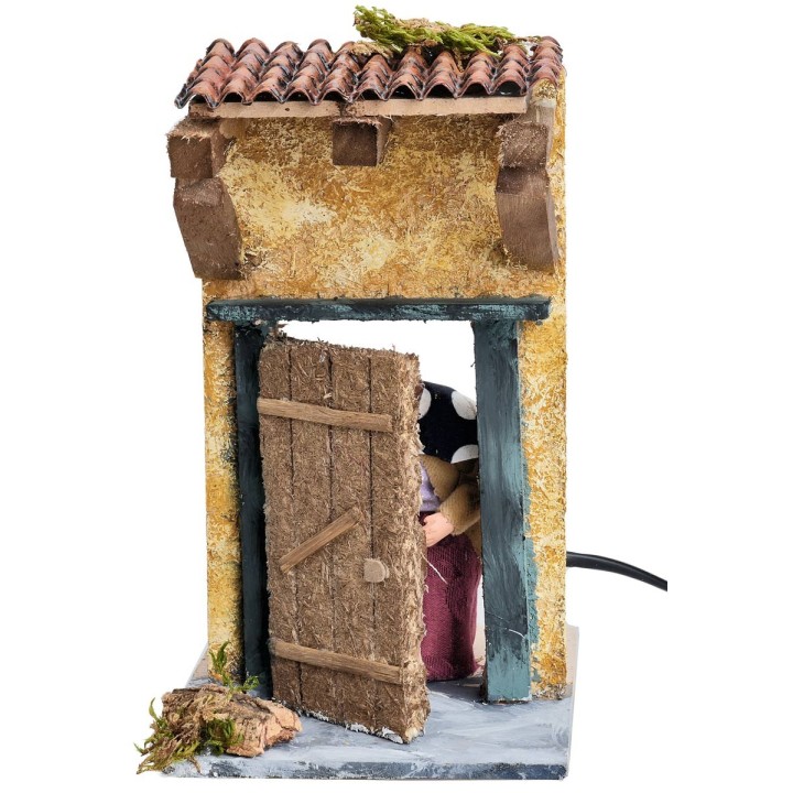 Ama de casa en la puerta 10 cm en movimiento