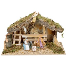 Cabaña con pesebre y escalera lateral completa con estatuas