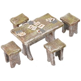 Table with cards for 10 cm statues