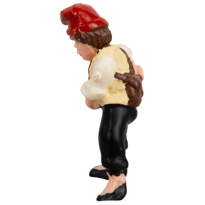 Bambino in piedi con bastone serie 7-8 cm